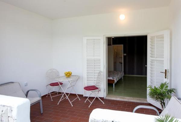 Guest House Busurelo Polače 部屋 写真
